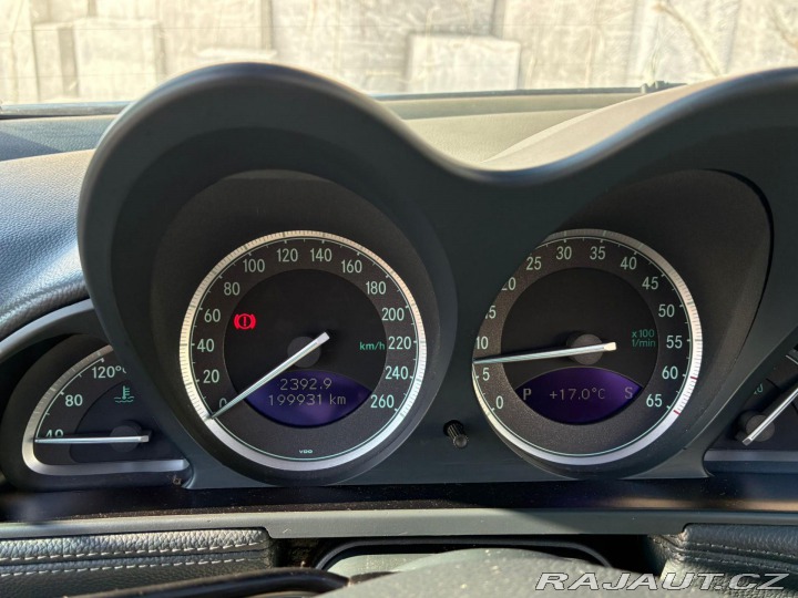 Mercedes-Benz SL 5.0 V8, 225KW 2002