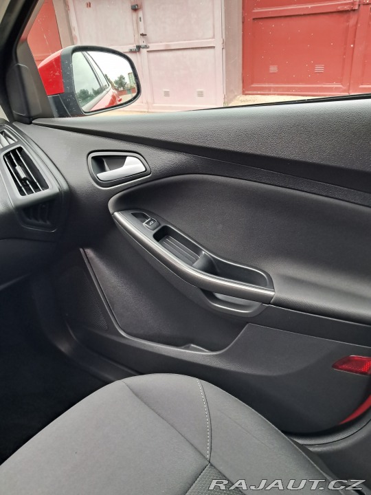 Ford Focus FOCUS III combi / 1.5 TDC 2017