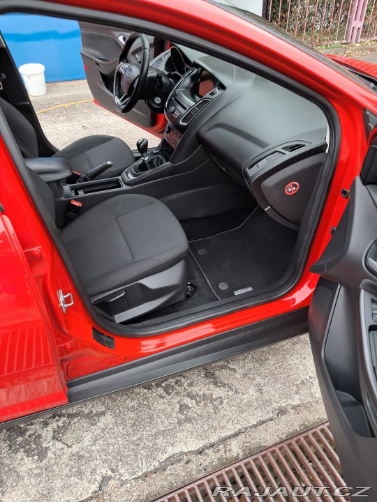 Ford Focus FOCUS III combi / 1.5 TDC 2017