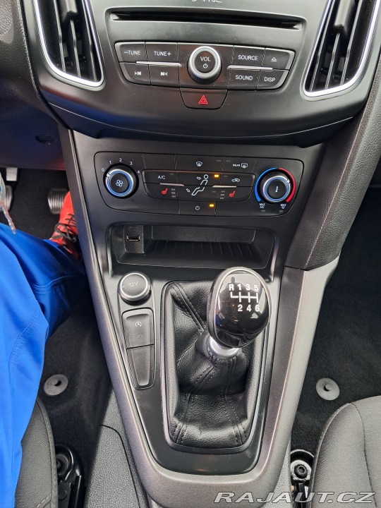 Ford Focus FOCUS III combi / 1.5 TDC 2017