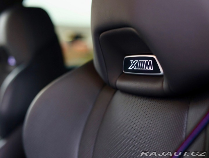 BMW XM 30 kWh | Ťažné - HUD - 2 2023