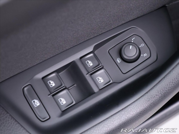 Volkswagen Passat 2,0 TDI 110kW DSG LED DPH 2022