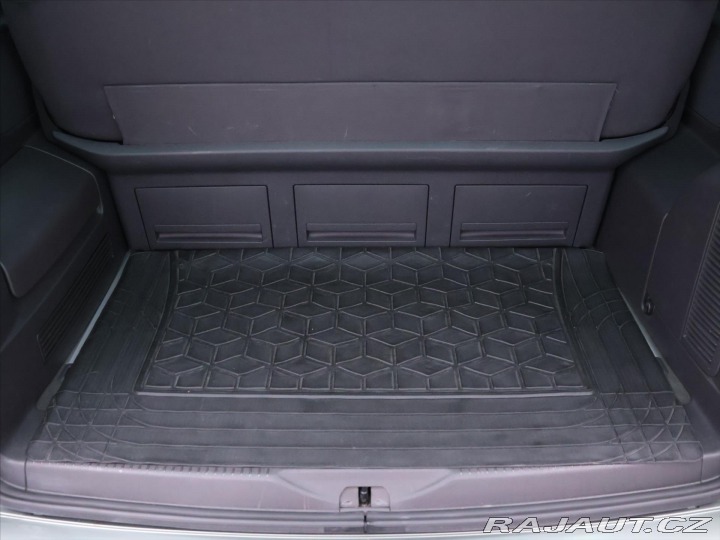 Volkswagen Multivan 2,5 TDi 96kW Comfortline 2006