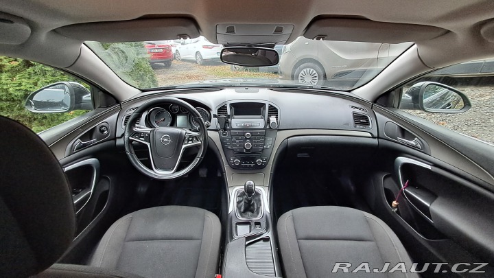 Opel Insignia biturbo 2012