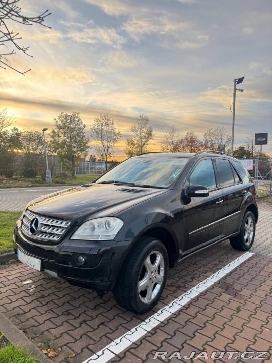 Mercedes-Benz M 3,0 280 CDI, 140 kW, au 1800