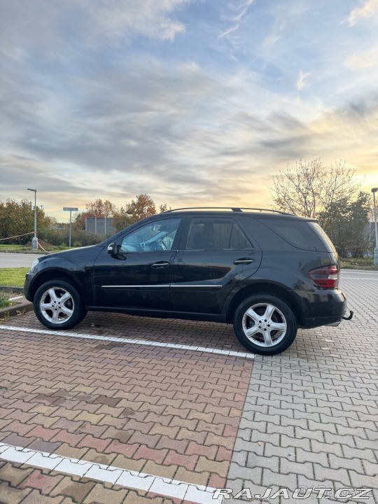 Mercedes-Benz M 3,0 280 CDI, 140 kW, au 1800