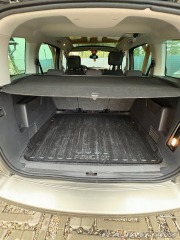 Peugeot 5008 2,0   HDi - automat 1800