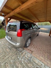 Peugeot 5008 2,0   HDi - automat 1800