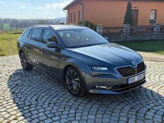Škoda Superb 2,0   TDi 140 kW CarPlay