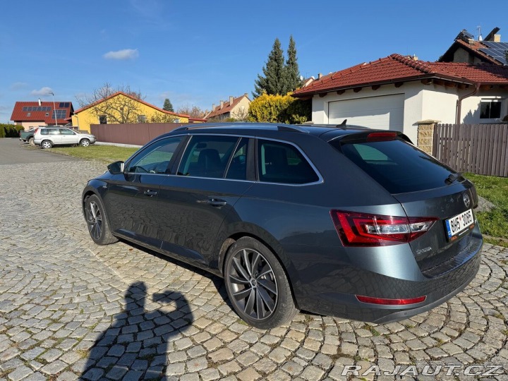 Škoda Superb 2,0 TDi 140 kW CarPlay 2016