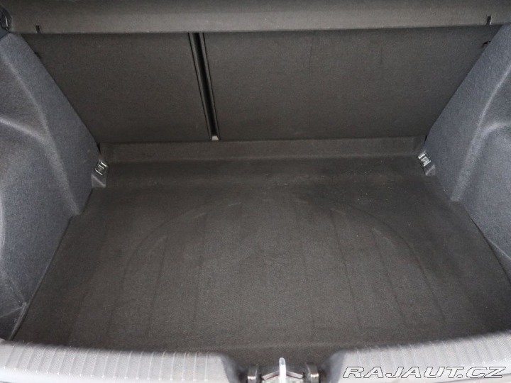 Kia Ceed 1.6GDi,99kW,CZ,1Maj,Manuá 2017