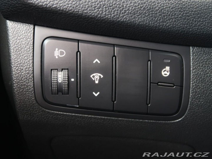 Kia Ceed 1.6GDi,99kW,CZ,1Maj,Manuá 2017