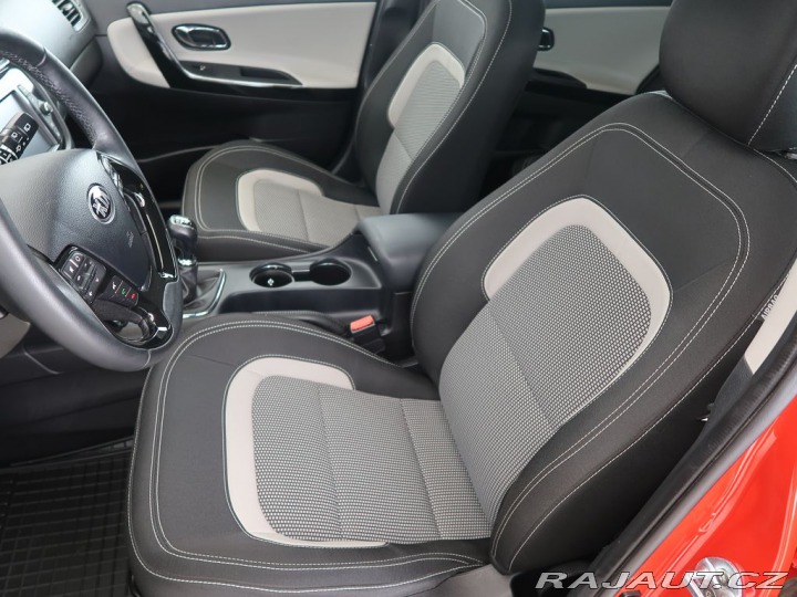 Kia Ceed 1.6GDi,99kW,CZ,1Maj,Manuá 2017