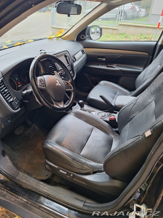 Mitsubishi Outlander 1800