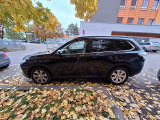 Mitsubishi Outlander 1800