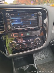 Mitsubishi Outlander 1800