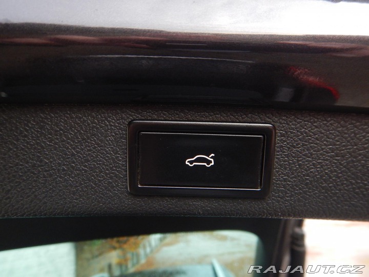 Škoda Superb 2.0 TDI, ČR, TAŽNÉ 2011