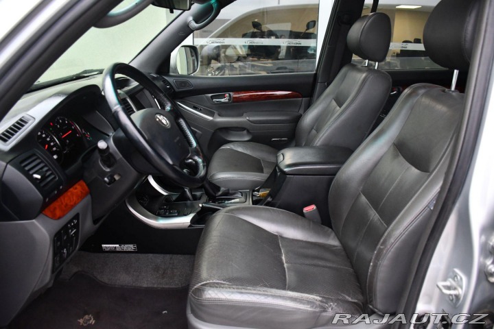 Toyota Land Cruiser 3.0D ČR 1.MAJITEL REZERVA 2007