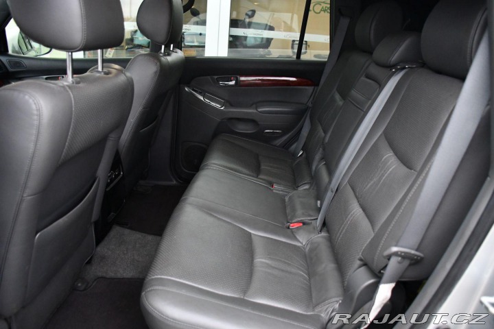 Toyota Land Cruiser 3.0D ČR 1.MAJITEL REZERVA 2007