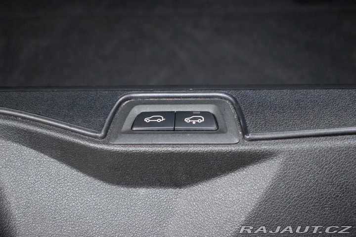 BMW X5 xD 30d REZERVACE 2020