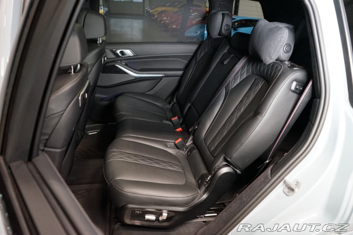 BMW X7 40d*xDRIVE*7-MÍST*360*TAŽ 2024
