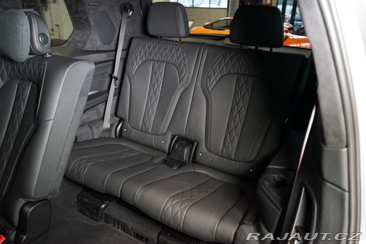 BMW X7 40d*xDRIVE*7-MÍST*360*TAŽ 2024