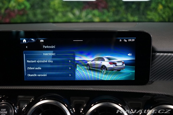 Mercedes-Benz A 180*CAMERA*CARPLAY* 2023