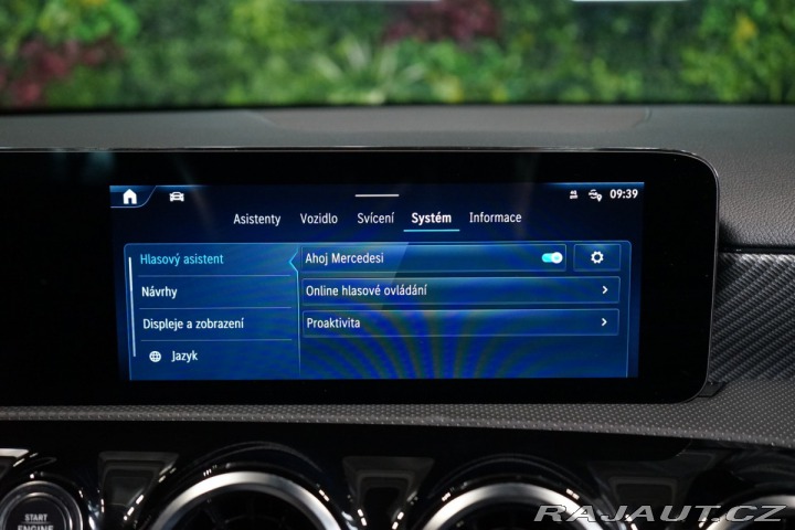 Mercedes-Benz A 180*CAMERA*CARPLAY* 2023