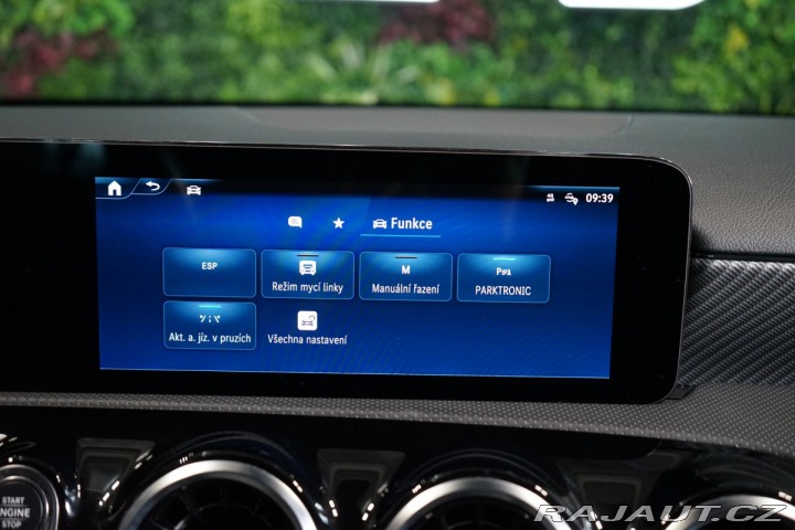 Mercedes-Benz A 180*CAMERA*CARPLAY* 2023