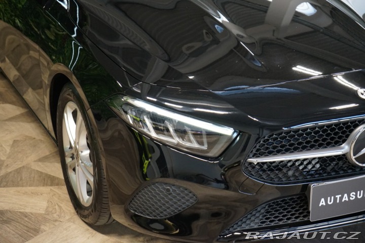 Mercedes-Benz A 180*CAMERA*CARPLAY* 2023