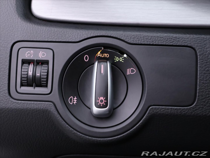 Volkswagen Passat 1,4 TSI 90kW DSG Comfort 2011