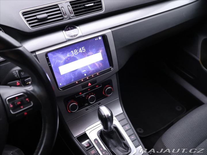 Volkswagen Passat 1,4 TSI 90kW DSG Comfort 2011