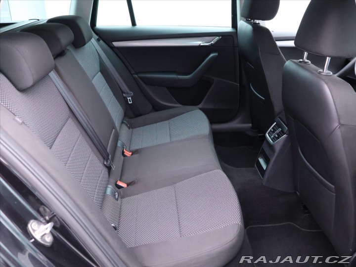 Škoda Octavia 1,4 TSI 103kW DSG Klima X 2013