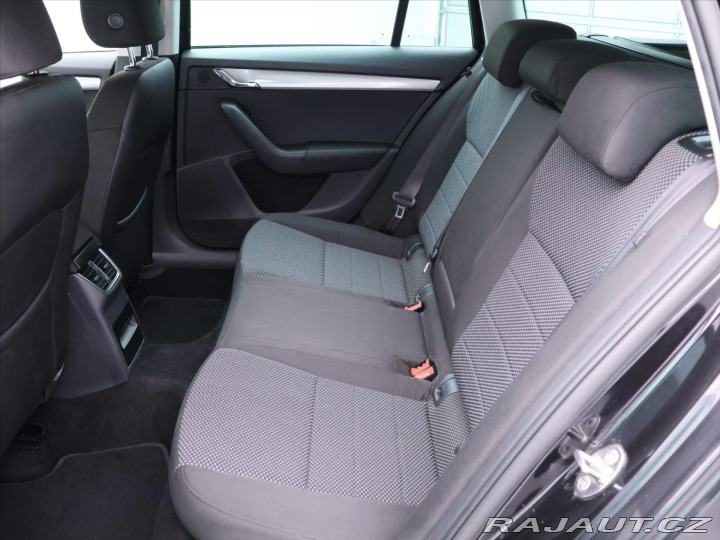 Škoda Octavia 1,4 TSI 103kW DSG Klima X 2013