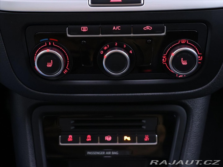 Volkswagen Sharan 2,0 TDI 130kW DSG Highlin 2014