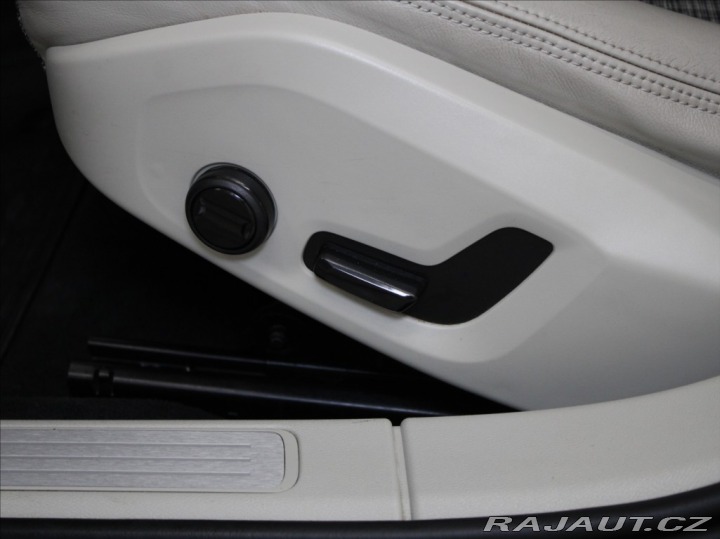 Volvo V60 2,0 D3 110kW AT Momentum 2019