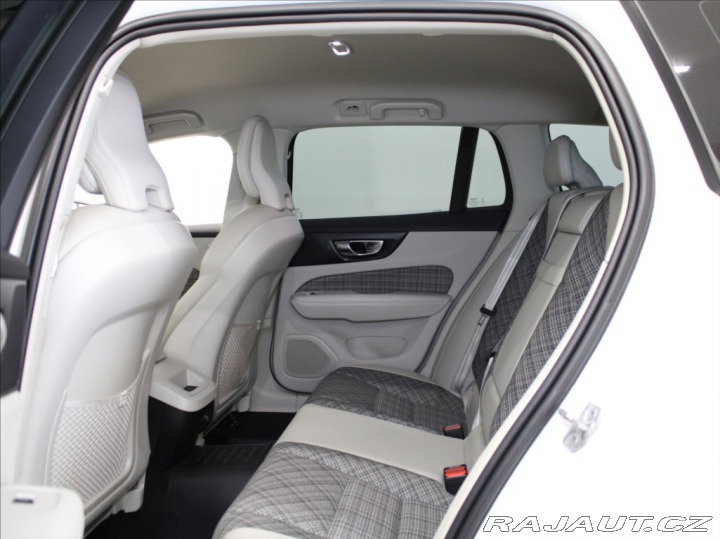 Volvo V60 2,0 D3 110kW AT Momentum 2019