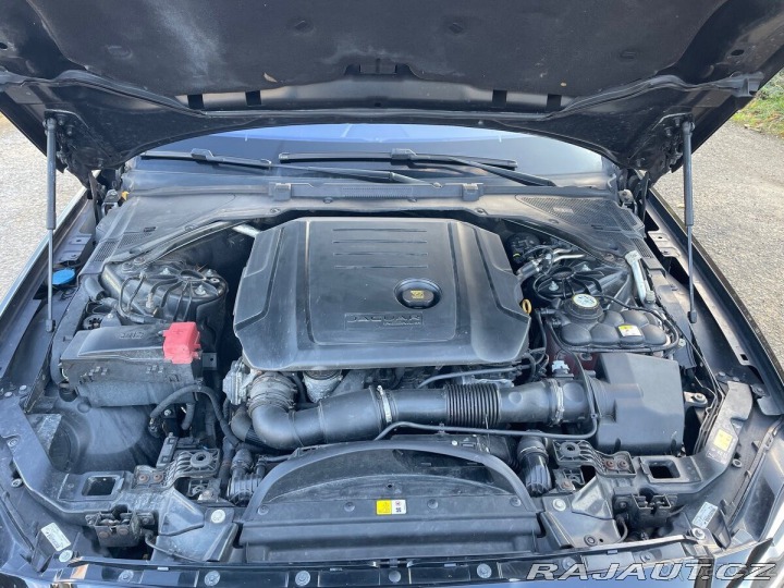 Jaguar XF 2,0   d AWD R-SPORT 2016