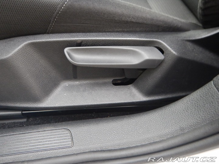 Volkswagen Golf 1.6 TDI, ČR, DIGIKLIMA 2014