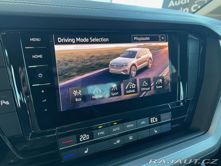 Volkswagen Touareg Basic 3,0TDI 170kW 2021