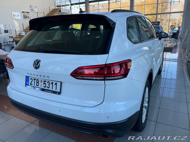 Volkswagen Touareg Basic 3,0TDI 170kW 2021