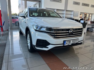 Volkswagen Touareg Basic  3,0TDI 170kW 2021