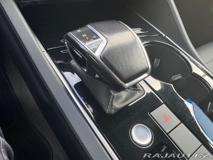 Volkswagen Touareg R-line  210kW Tažné 2021