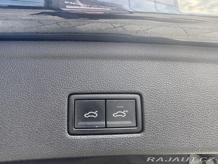 Volkswagen Touareg R-line  210kW Tažné 2021