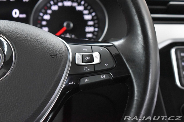 Volkswagen Passat 2.0 TDI*REZERVACE* 2015