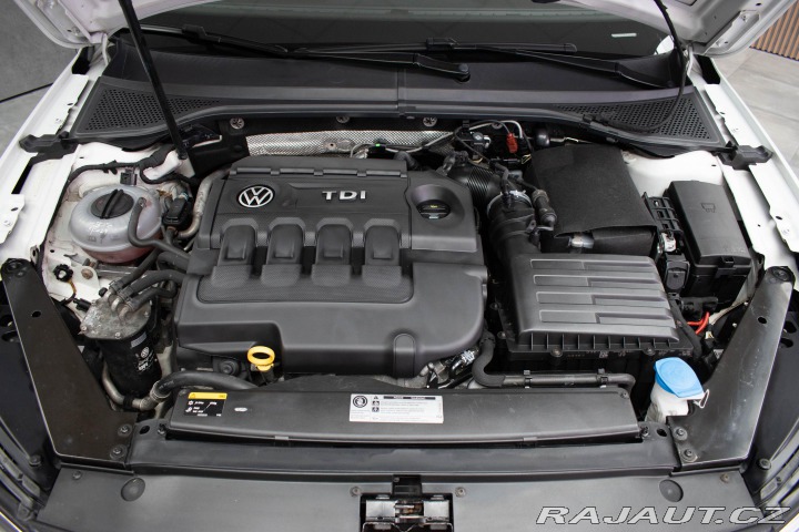 Volkswagen Passat 2.0 TDI COMFORTLINE*2xKOL 2015