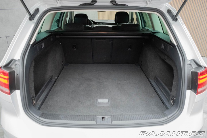 Volkswagen Passat 2.0 TDI COMFORTLINE*2xKOL 2015