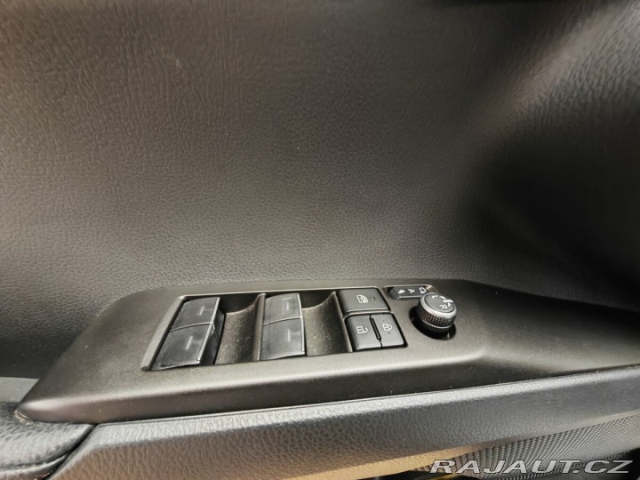 Toyota Camry 2.5 Hybrid TNGA HEV Comfo 2024