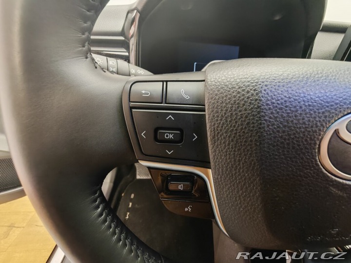 Toyota Camry 2,5 TNGA HEV Comfort 2024