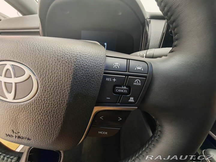 Toyota Camry 2,5 TNGA HEV Comfort 2024